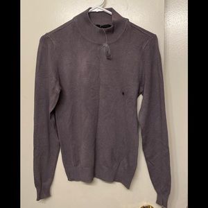 Attention women’s long sleeve crew neck size M